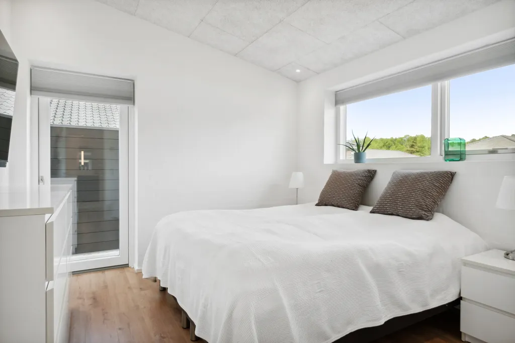 Magamistoad - Contemporary Villa with Terrace in Brande