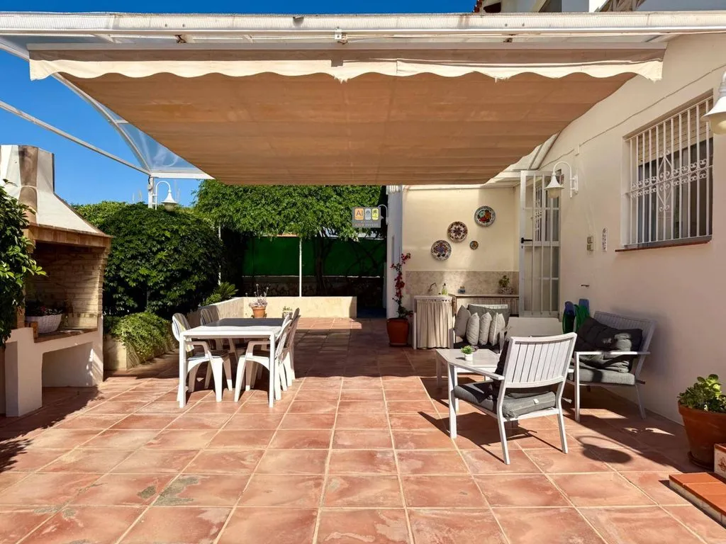 Terrasse - Chalet with Sea Views and Pool in Planet