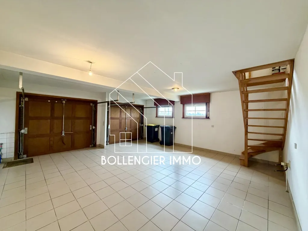 Maison 8 pièces à Hondeghem