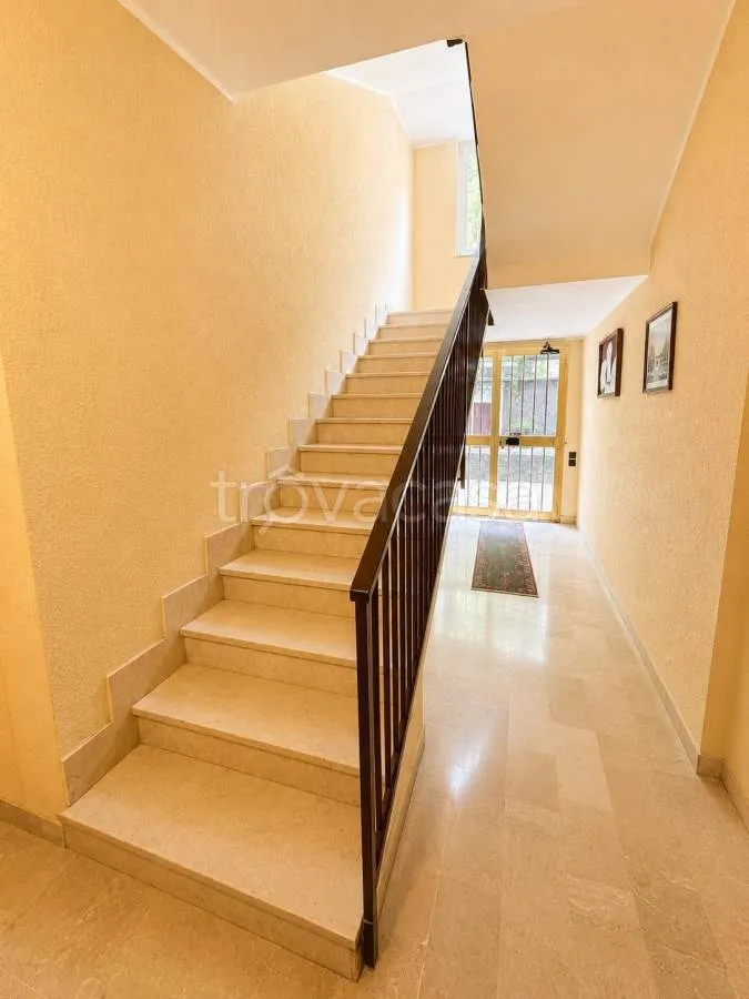 Pièces - Apartment with Balcony in Monte Marenzo