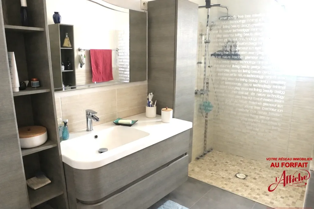 Bagni - Single-Storey House with Pool in Roquefort-des-Corbières