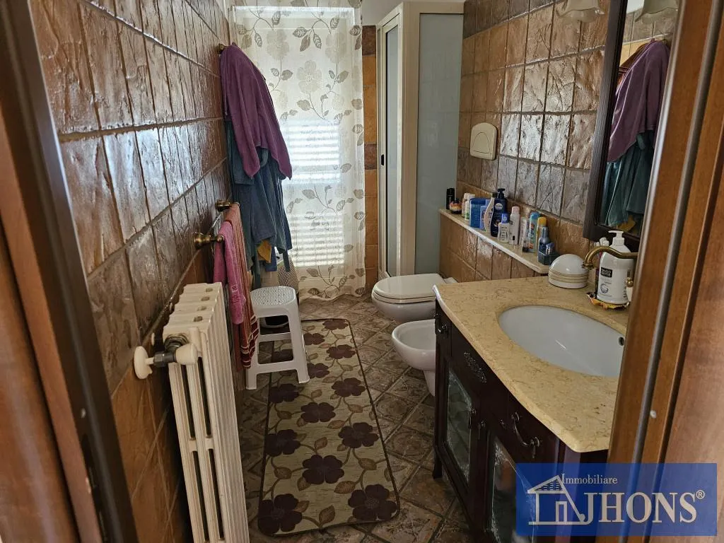 Salles de bain - Restored House with Terrace in Enna