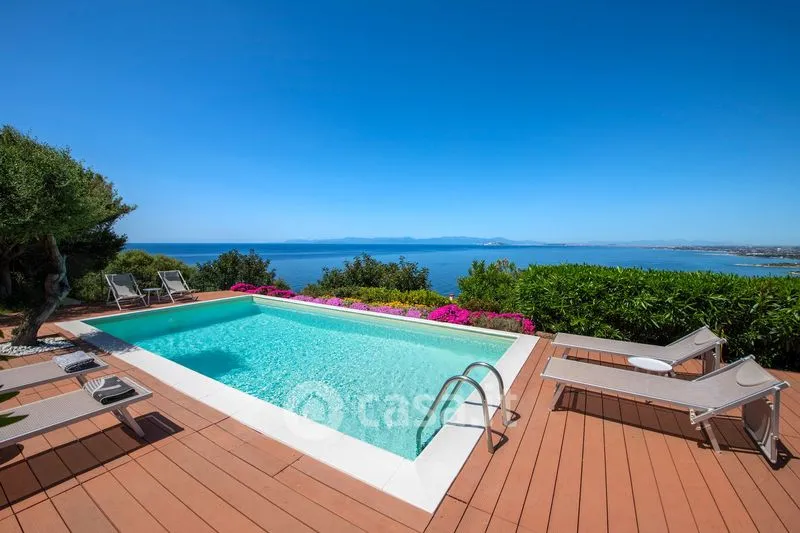 Piscine - Bifamiliar Villa with Sea View in Quartu Sant'Elena