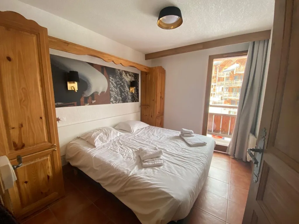 Chambres - Appartement 3 Pièces avec Balcon à Montgenèvre