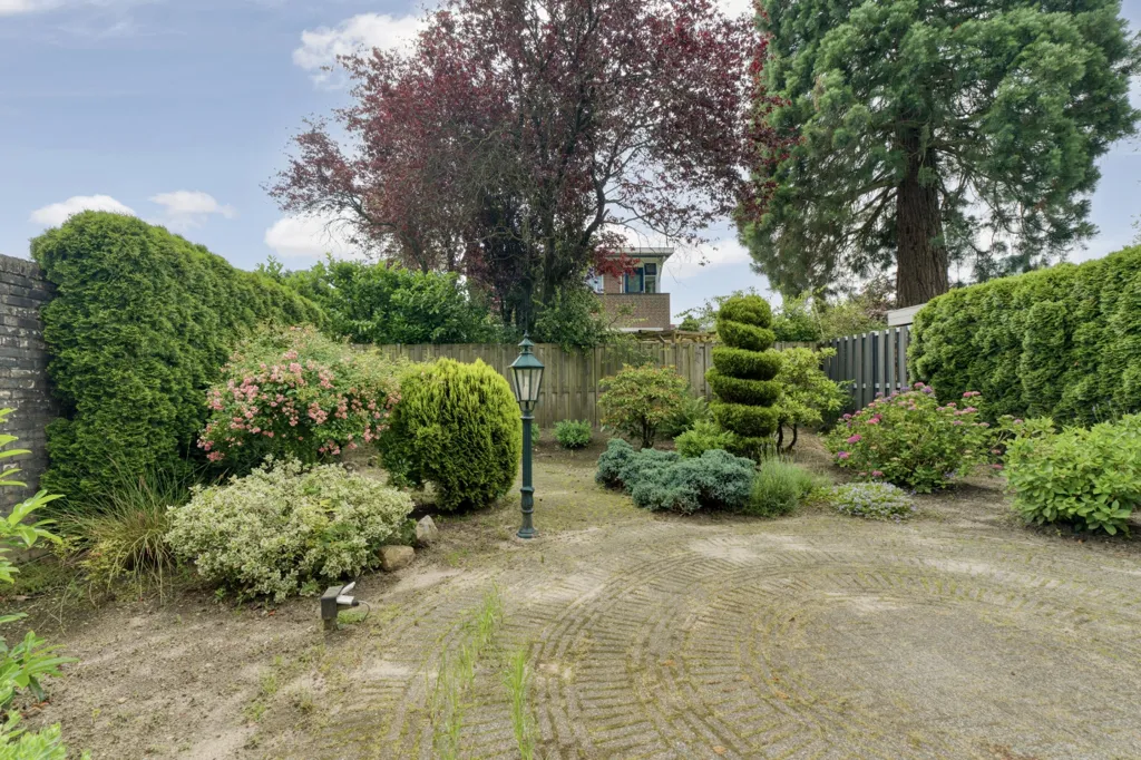 Jardin - Corner House with Garden in Arnhem