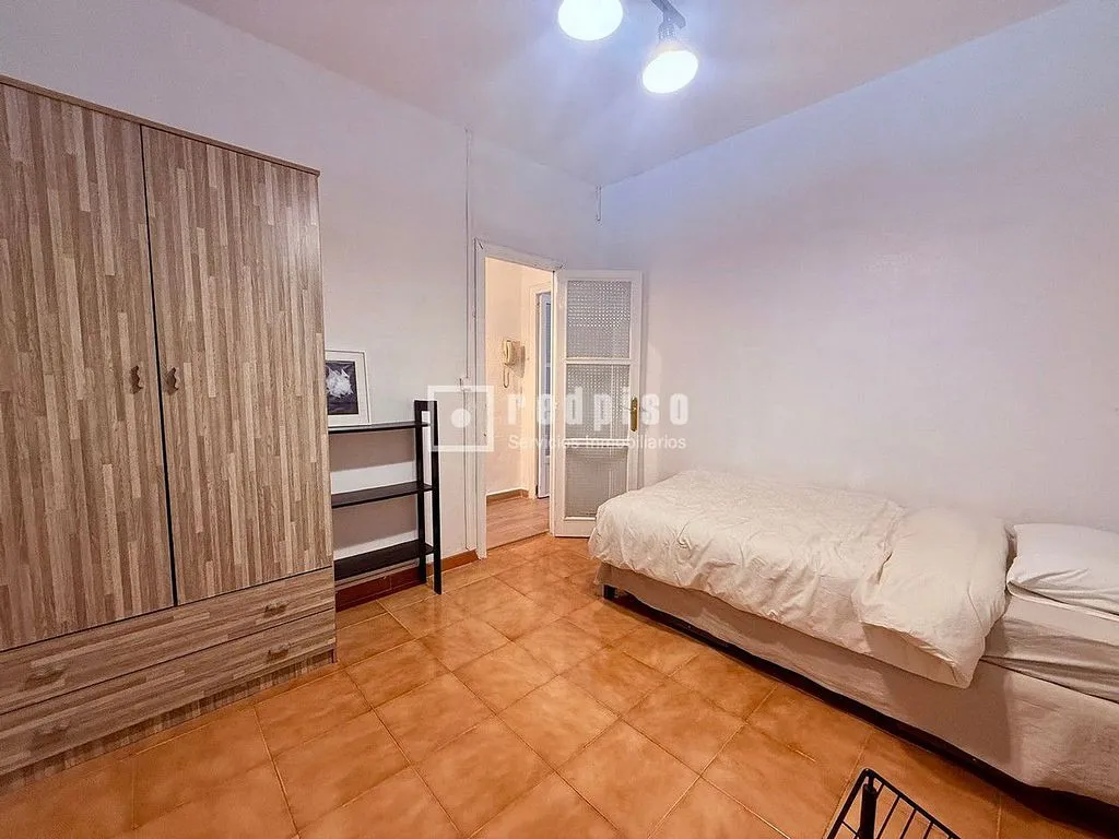 Chambres - Furnished Flat with Balcony in El Botànic, Valencia