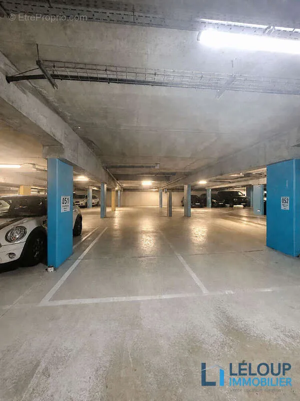Garage - Place de Parking Sécurisée en Sous-sol à Rouen Préfecture