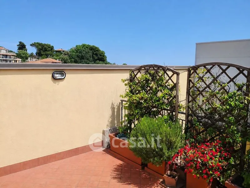 Terrazza - Appartamento con terrazzo a Ficarazzi