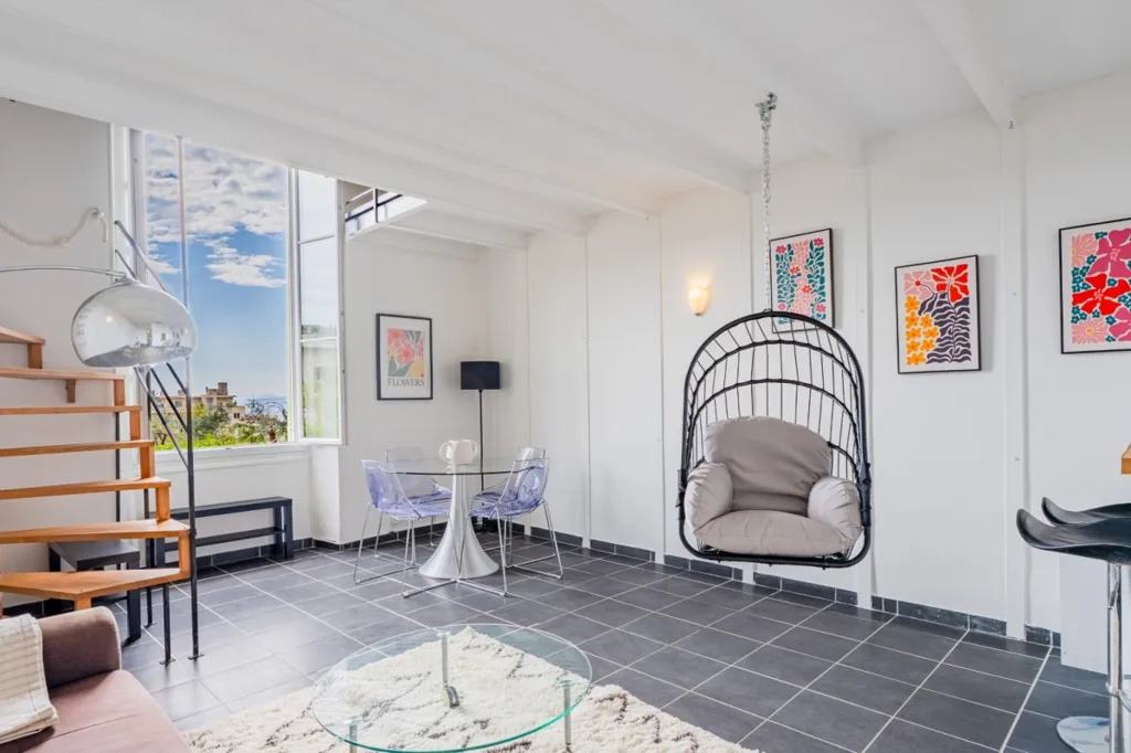 Séjour - Appartement Duplex avec Vue Mer à Nice