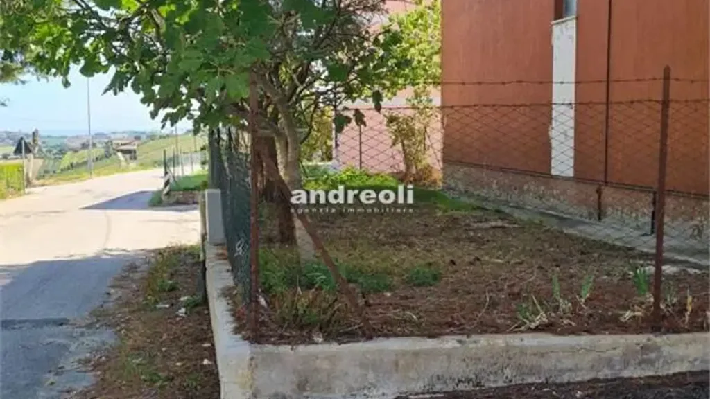 Jardin - Independent House with Courtyard in San Marcello