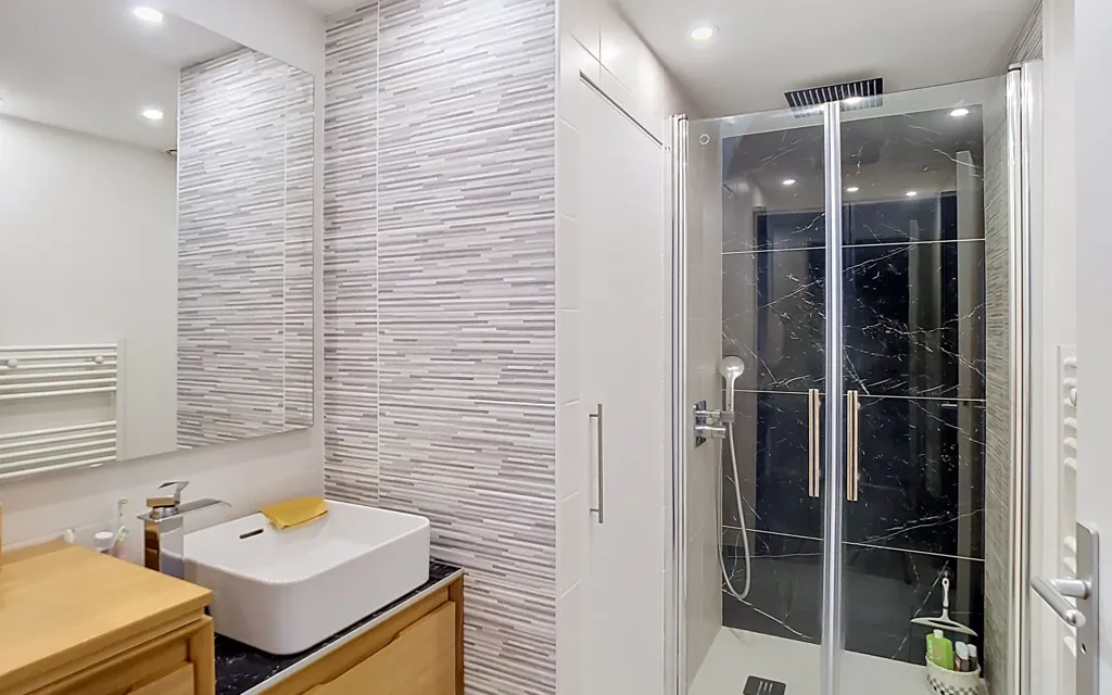 Salles de bain - Appartement T3 avec Garage à Pont-Rousseau