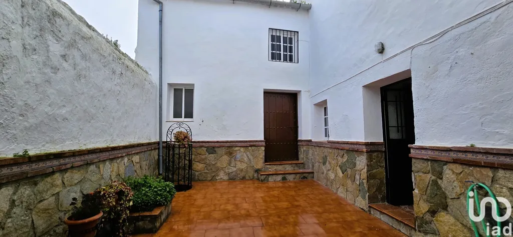 Aed - Traditional House with Patios in Cañete la Real