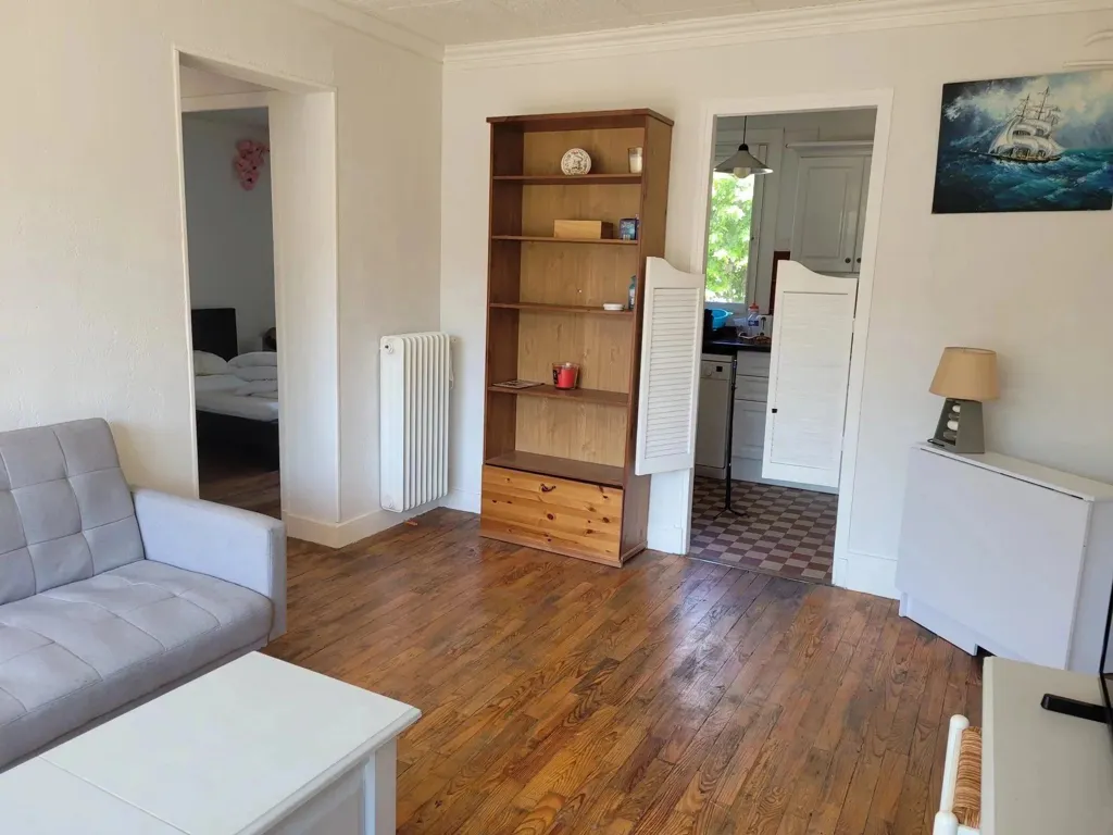 Elutuba - Furnished Apartment with Balcony in Marseille