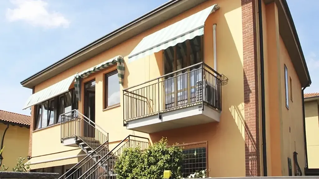 Extérieur - Triplex with Balconies in Castiglione Olona