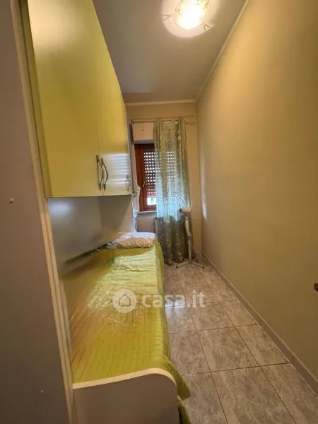 Magamistoad - Two-Bedroom Apartment with Balcony in Avezzano