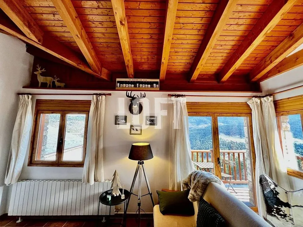 Séjour - Duplex Apartment with Pool in Alp