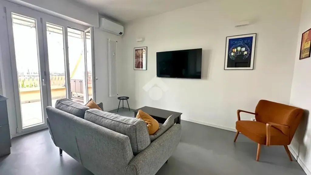 Elutuba - Panoramic Attico with Terrace in Torino