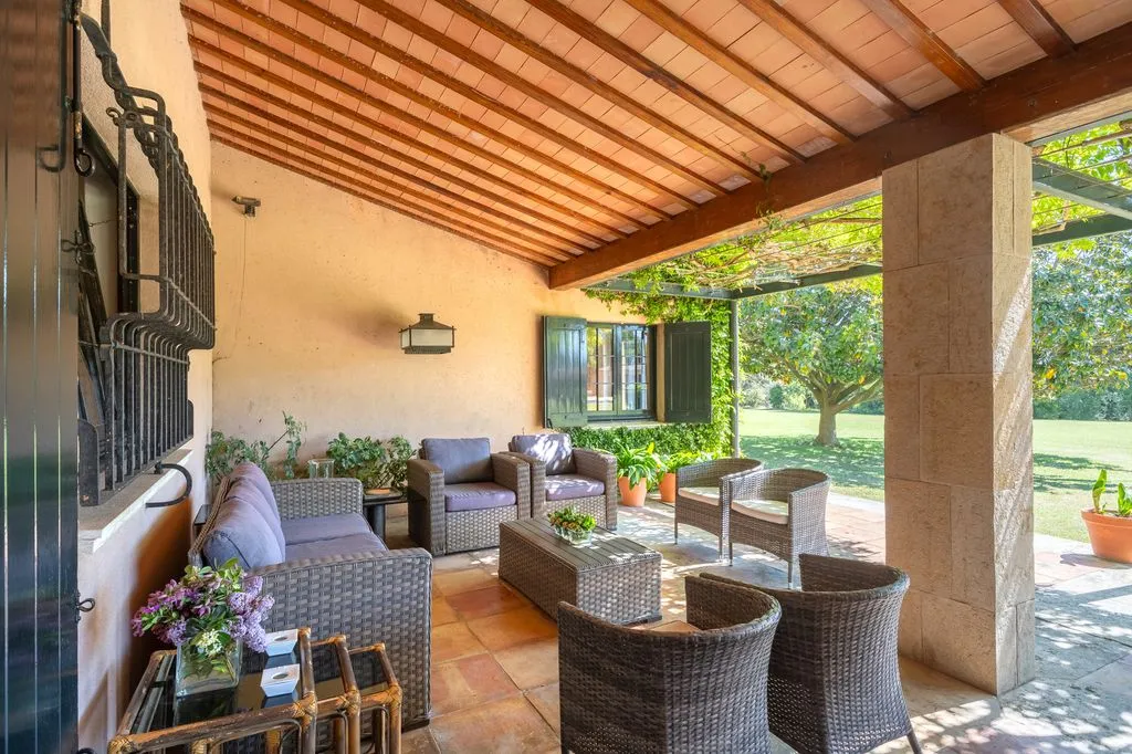 Terrazza - Luxury House with Historic Tower in Mont-ras