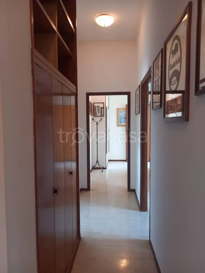 Esik - Penthouse Apartment with Balcony in Ravenna