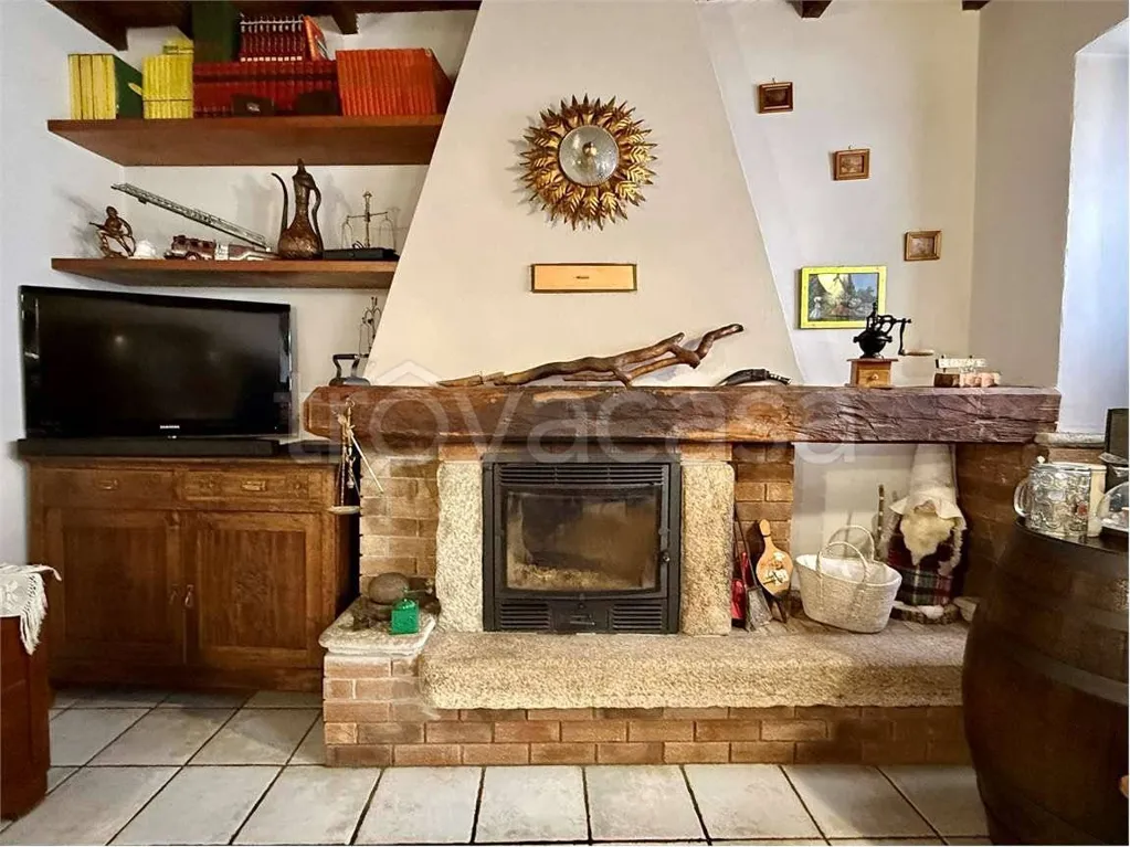 Séjour - Rustic Semi-detached House with Balcony in Armeno