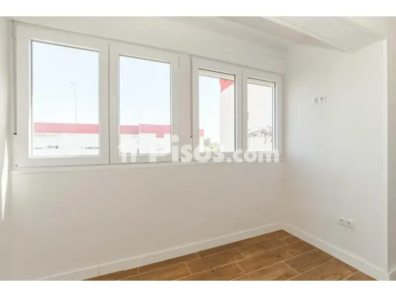 Pièces - Converted Flat with Two Apartments in Pino Montano