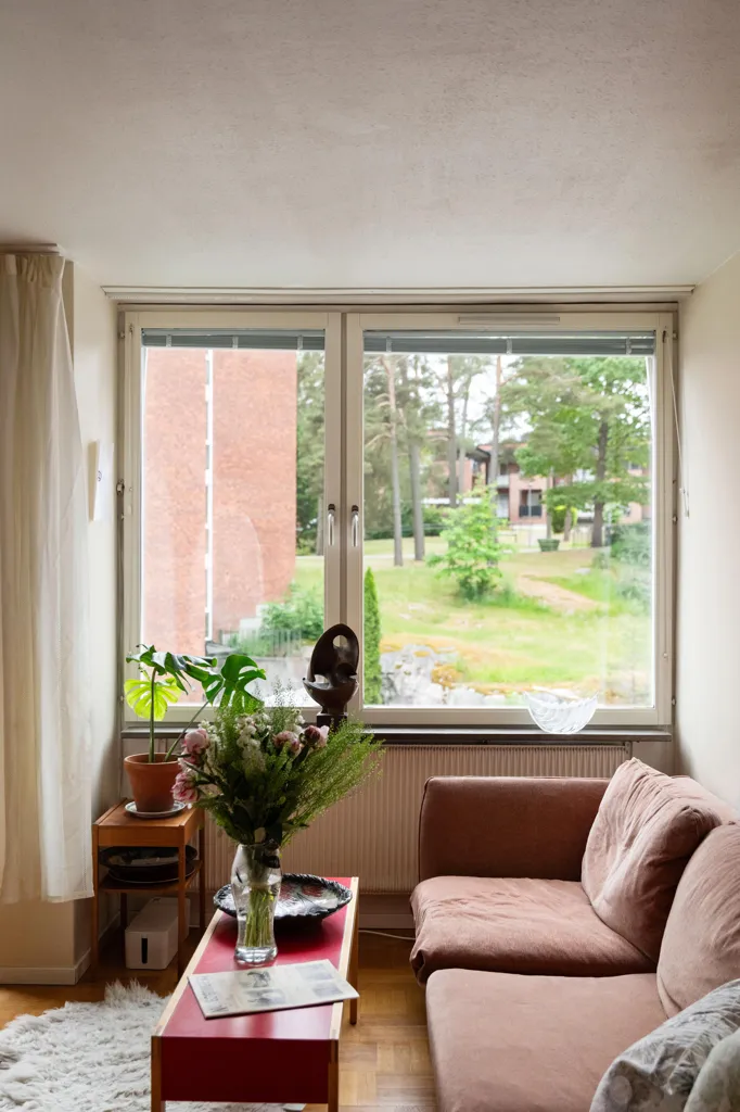 Séjour - Apartment with Balcony in Liseberg, Älvsjö