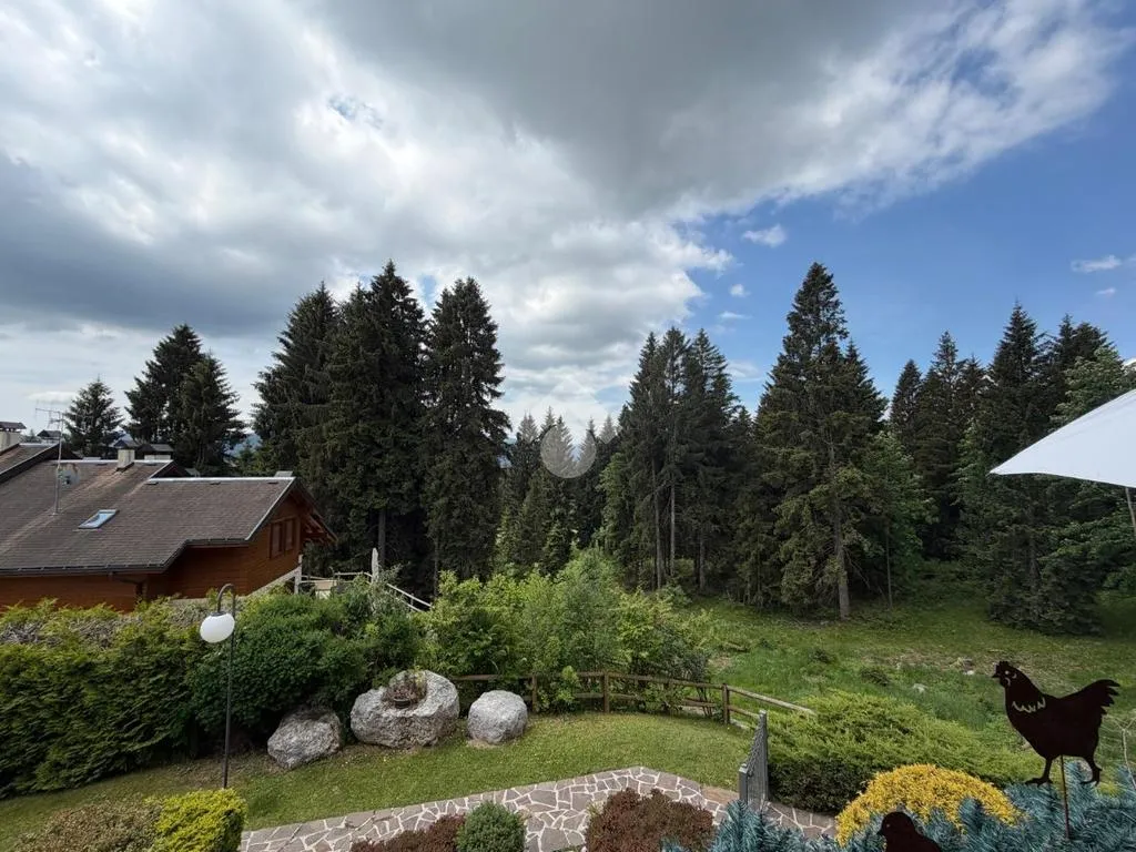 Jardin - Duplex Apartment with Balcony in Gallio