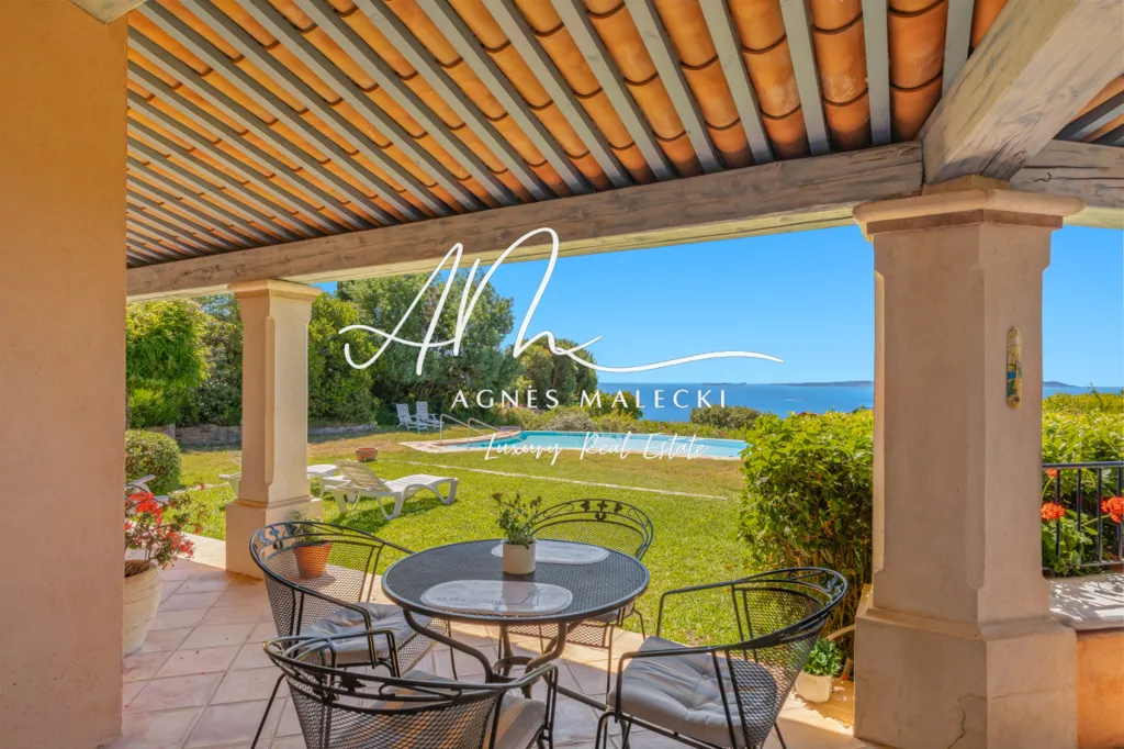 Terrazza - Architectural Villa with Sea View in Rayol Canadel