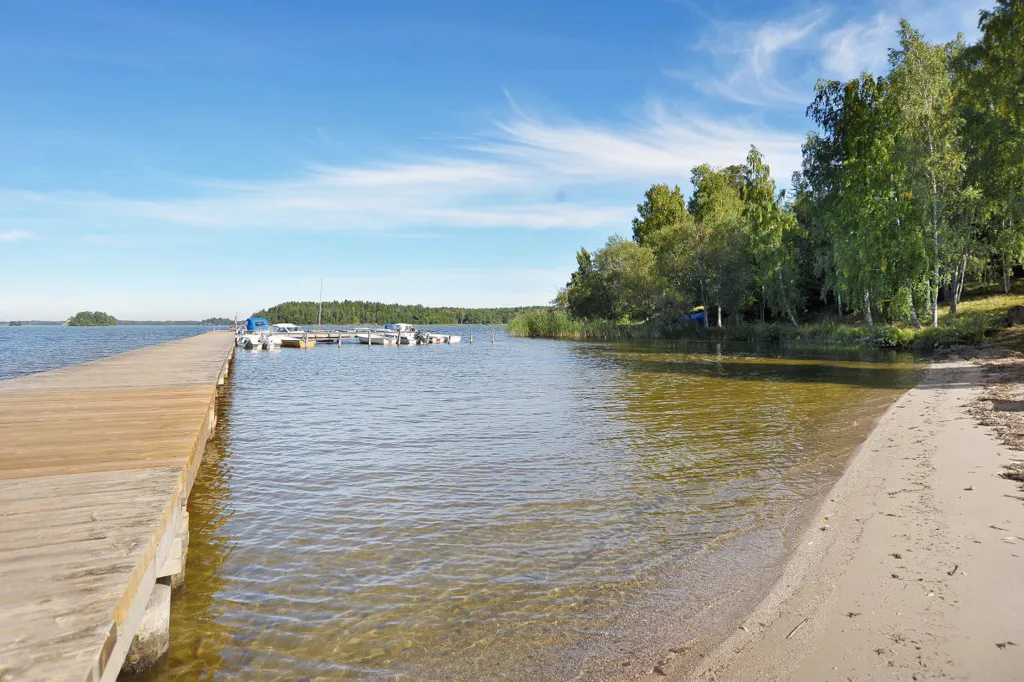 Giardino - Cottage with Lakeside Access near Mälaren