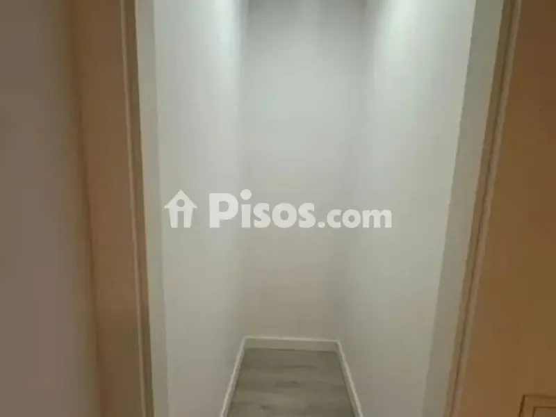 Hallway - Reformed Apartment with River View in City Centre