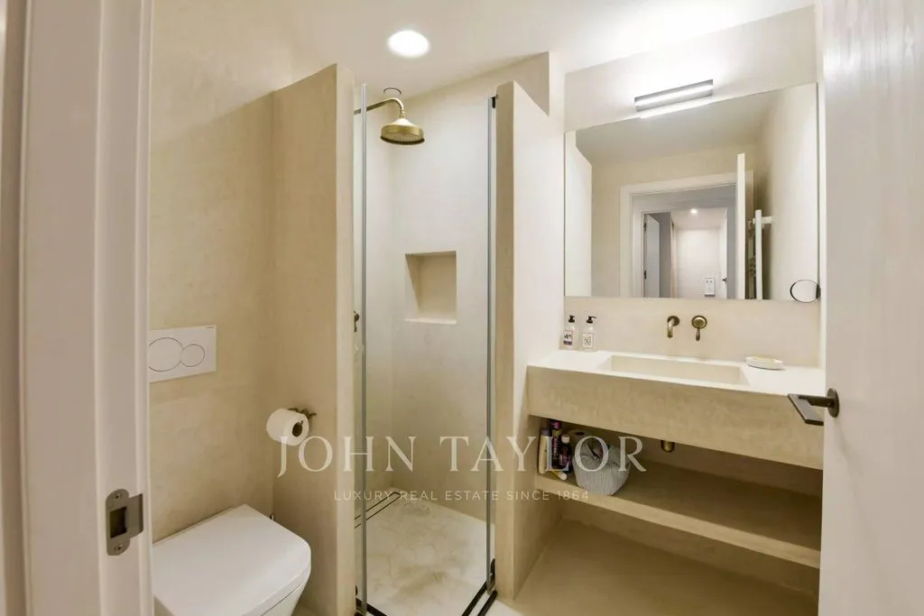 Salles de bain - Contemporary Chalet with Pool in Maó