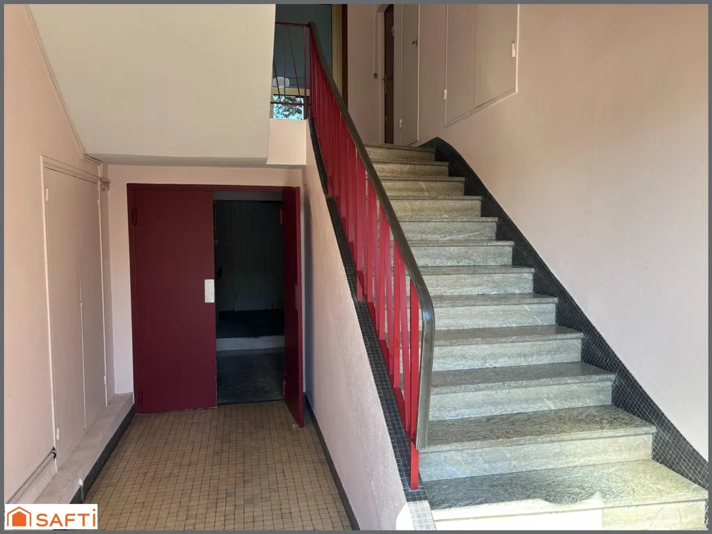Pièces - Appartement avec Balcon et Garage au Cœur de Nantes