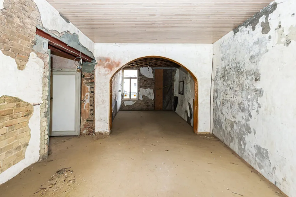 Toad - House with Renovation Potential in Frameries