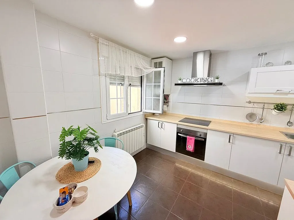 Cuisine - Duplex with Garage in Esquivias