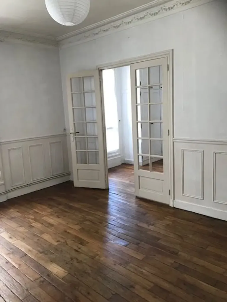 Toad - Charming 2-Bed Flat near Montsouris Park, Paris