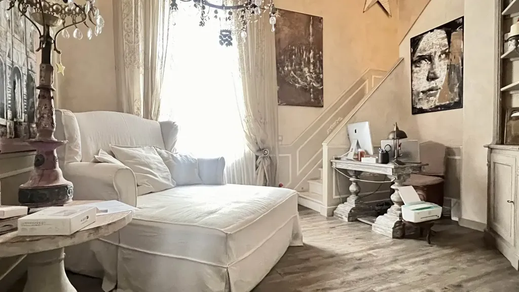 Elutuba - Rusticated Apartment with Soppalco in Florence