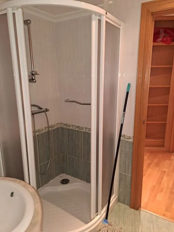Vannitoad - Furnished Flat with Balcony in Carmelitas