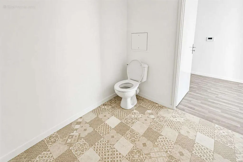 Vannitoad - Modern Two-Bedroom Flat in Eco-Quarter, Melun