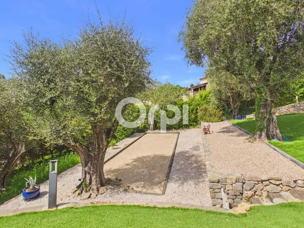 Jardin - Villa avec Piscine dans un Domaine Prestigieux à Valbonne