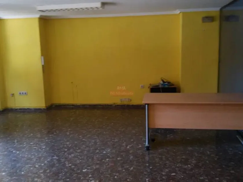 Office - Chalet with Office Space in Albacete
