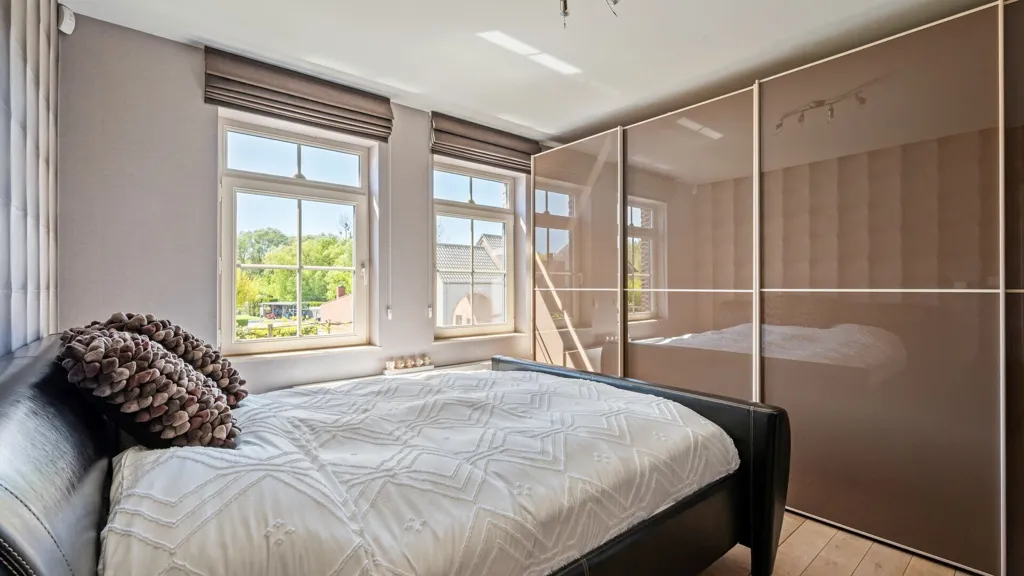 Bedrooms - Stately Villa with Garden in Romershoven