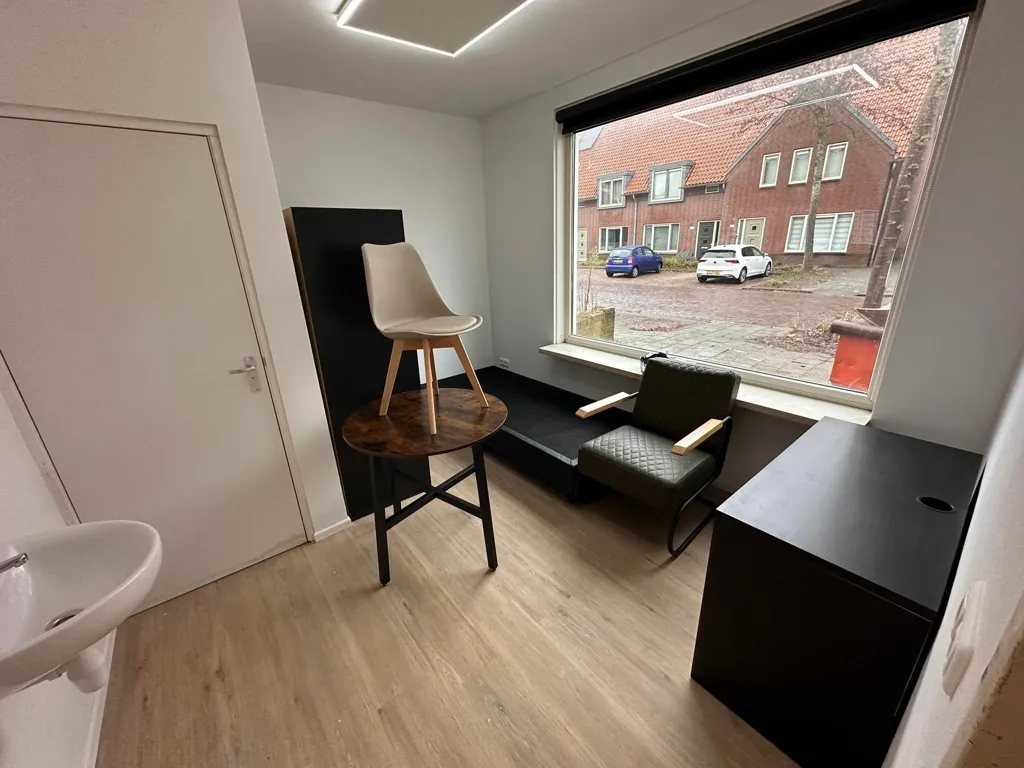 Bureau - Studio with Kitchen in Enschede Centre