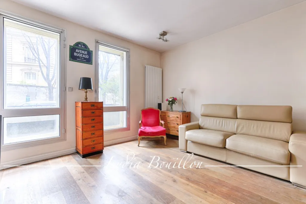 Elutuba - 2-Bedroom Parisian Flat with Office Potential