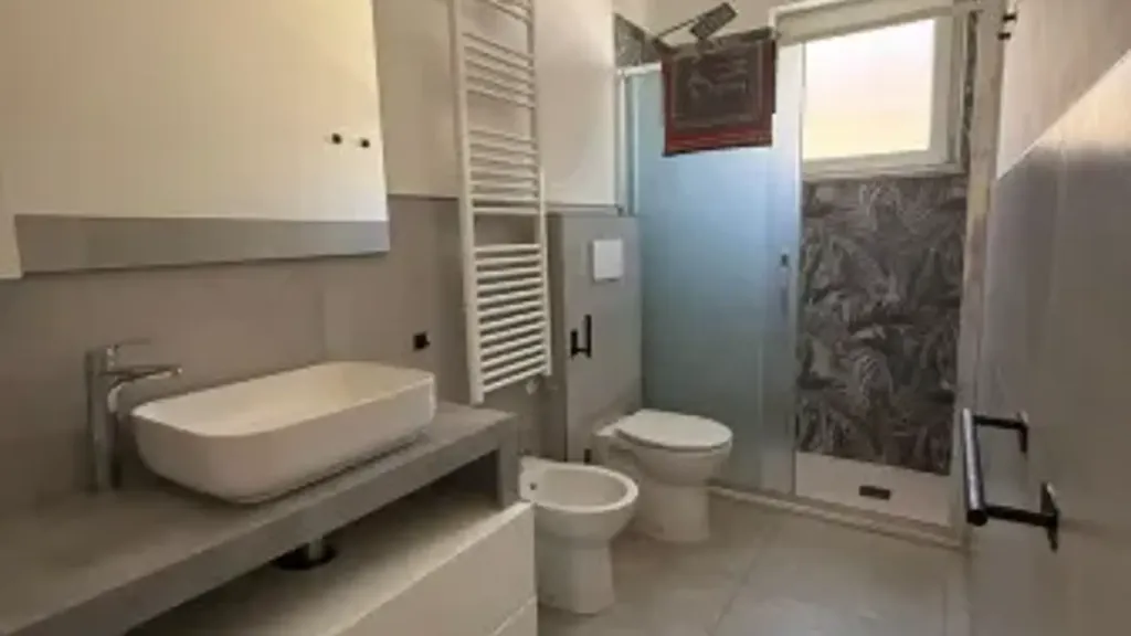 Vannitoad - Rented Flat with Balcony in Nettuno Centre