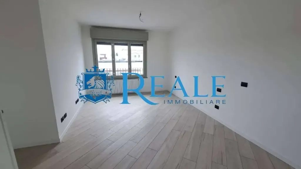 Pièces - Retrofitted Penthouse with Terrace in Vigevano