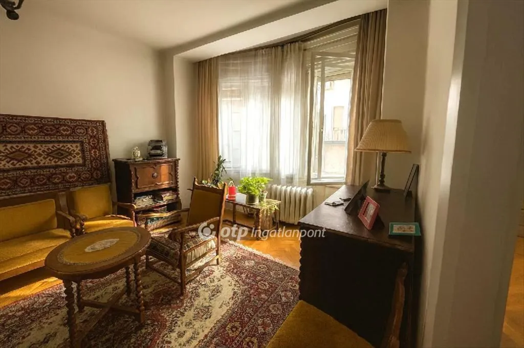 Soggiorno - Bauhaus Flat with Balcony in Budapest XIII
