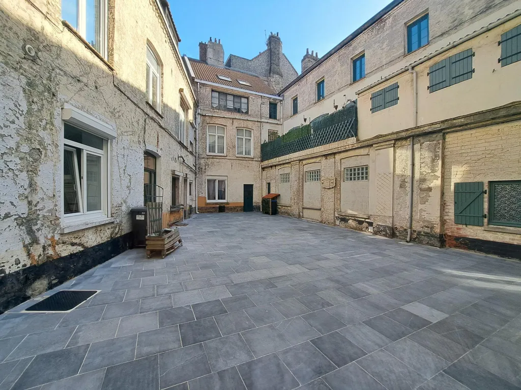 Jardin - Appartement 4 Pièces avec Cour à Dunkerque