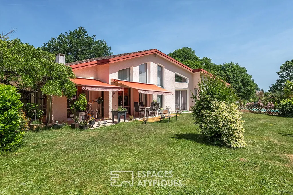 Jardin - Maison d'Architecte avec Piscine dans un Écrin Naturel