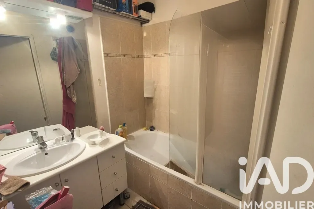 Salles de bain - Appartement avec Balcon et Parking à Noisy-le-Sec