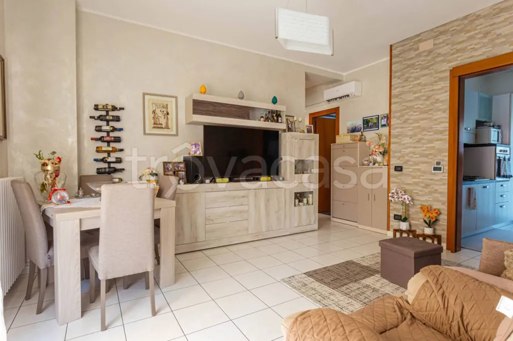 Elutuba - Rustic Apartment with Balcony in Padova